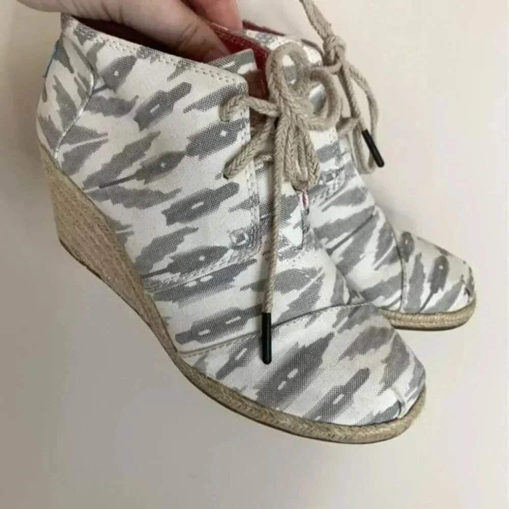Tom's wedge sneaker shoes  6